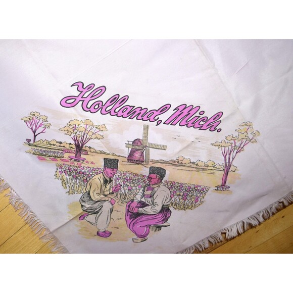 1940s Pink Fringed Scarf Dutchmen with Tulip Fields and Windmill - Picture 2 of 5